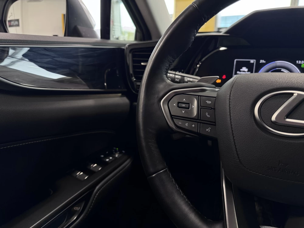 2022 Lexus NX 450h+ – nuotrauka 31
