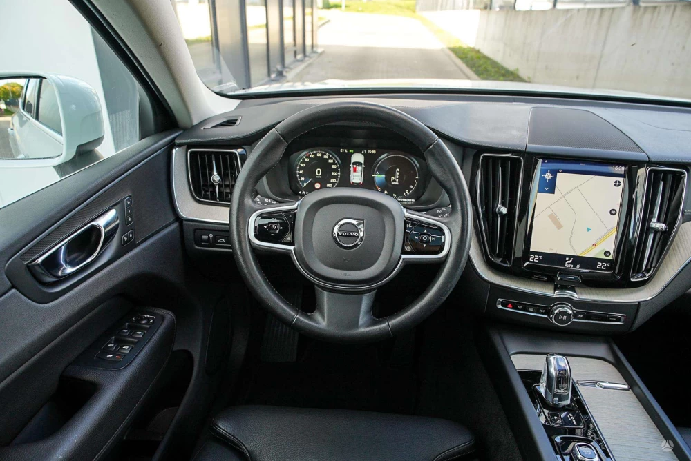2019 Volvo XC60 – nuotrauka 16