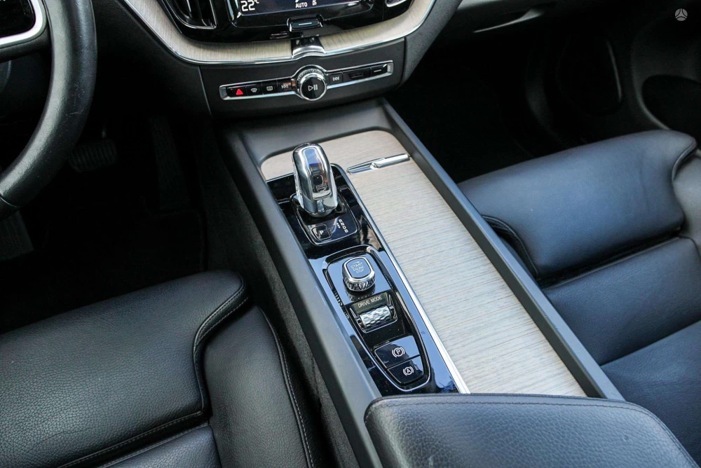 2019 Volvo XC60 – nuotrauka 21