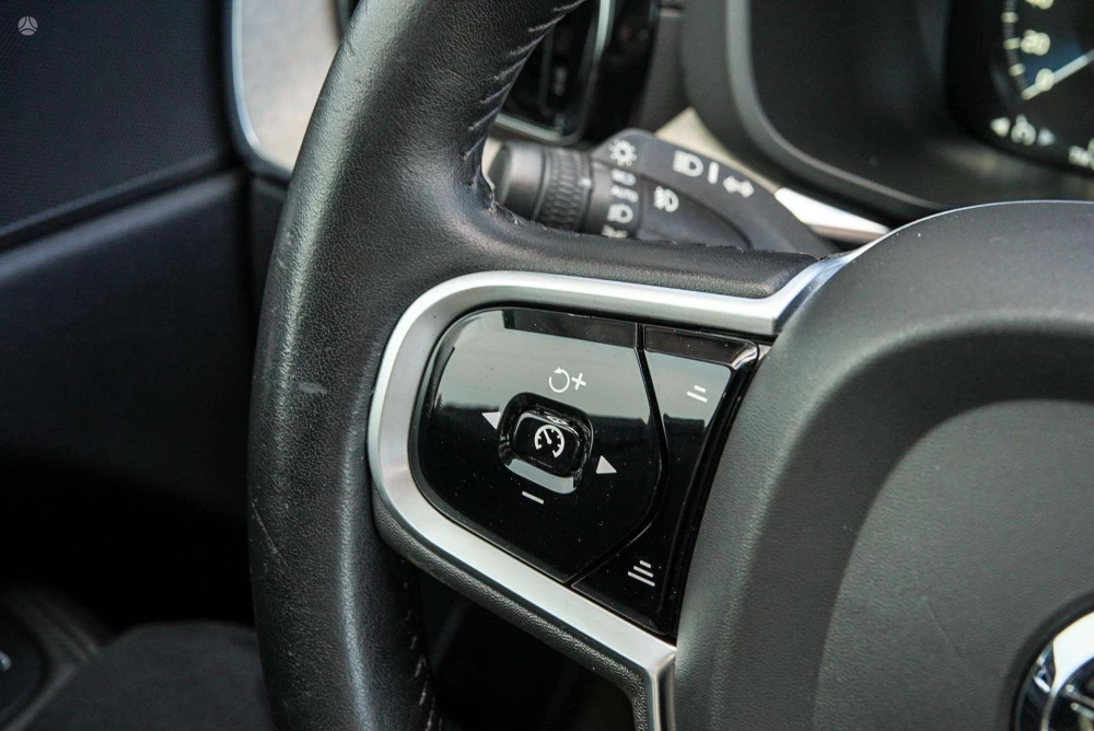 2019 Volvo XC60 – nuotrauka 29