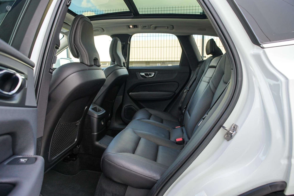 2019 Volvo XC60 – nuotrauka 34