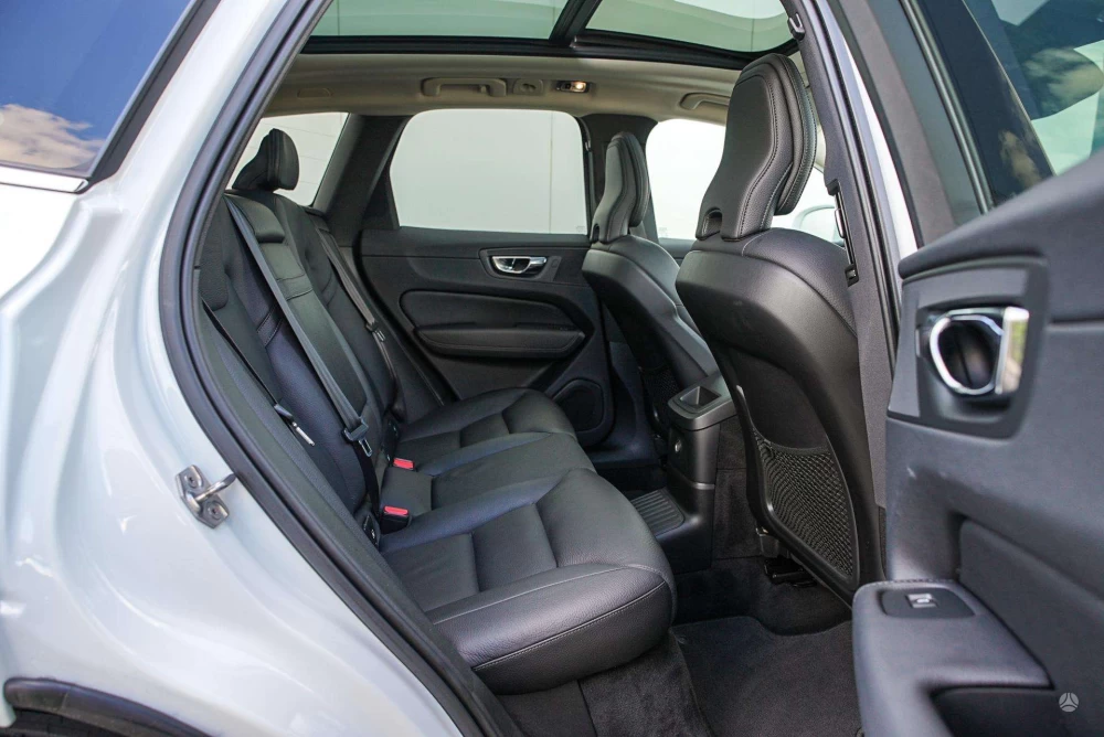 2019 Volvo XC60 – nuotrauka 36