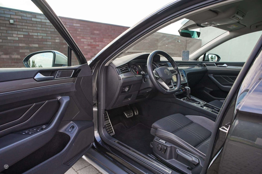 2021 Volkswagen Passat Alltrack – nuotrauka 24