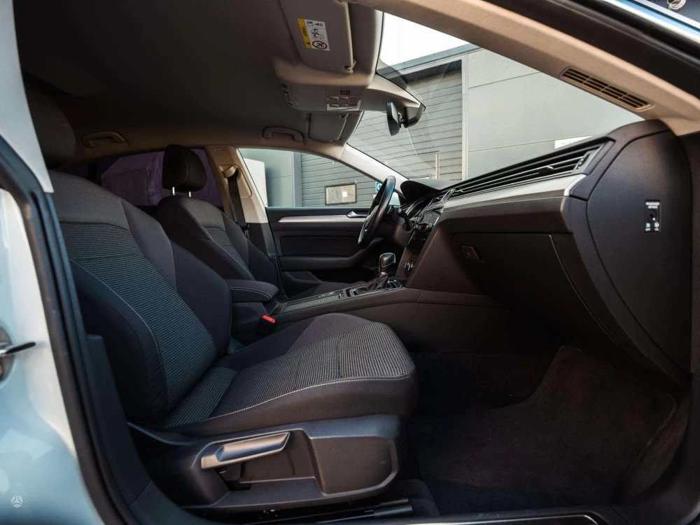 2018 Volkswagen Arteon – nuotrauka 37
