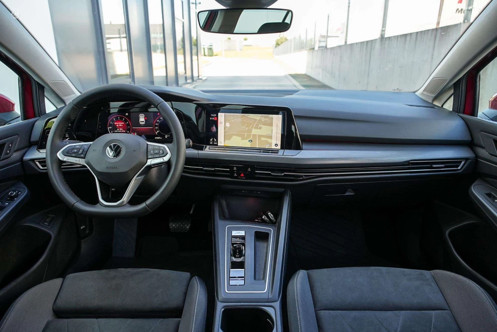 2021 Volkswagen Golf – nuotrauka 17