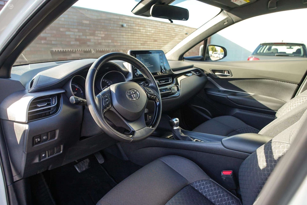 2021 Toyota C-HR – nuotrauka 22