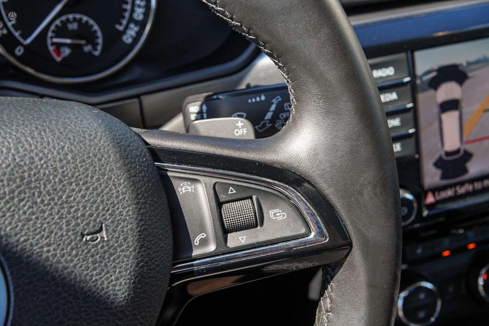 2016 Skoda Superb – nuotrauka 25