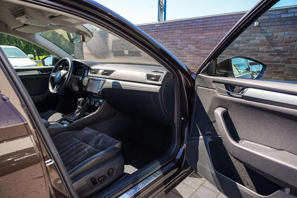 2016 Skoda Superb – nuotrauka 41