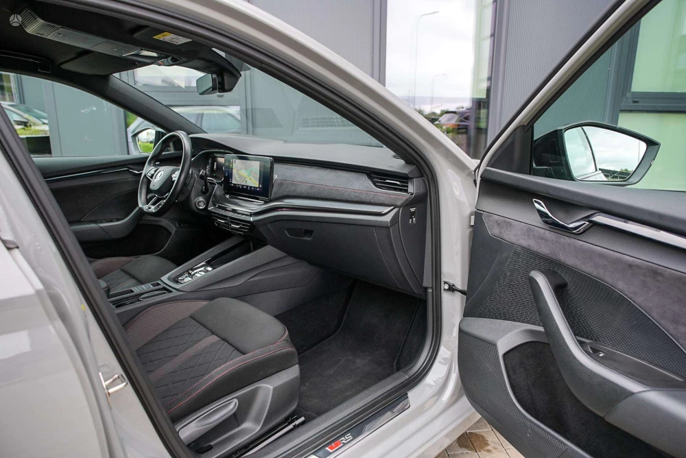 2021 Skoda Octavia – nuotrauka 37