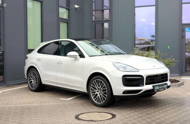 2022 Porsche Cayenne Coupe