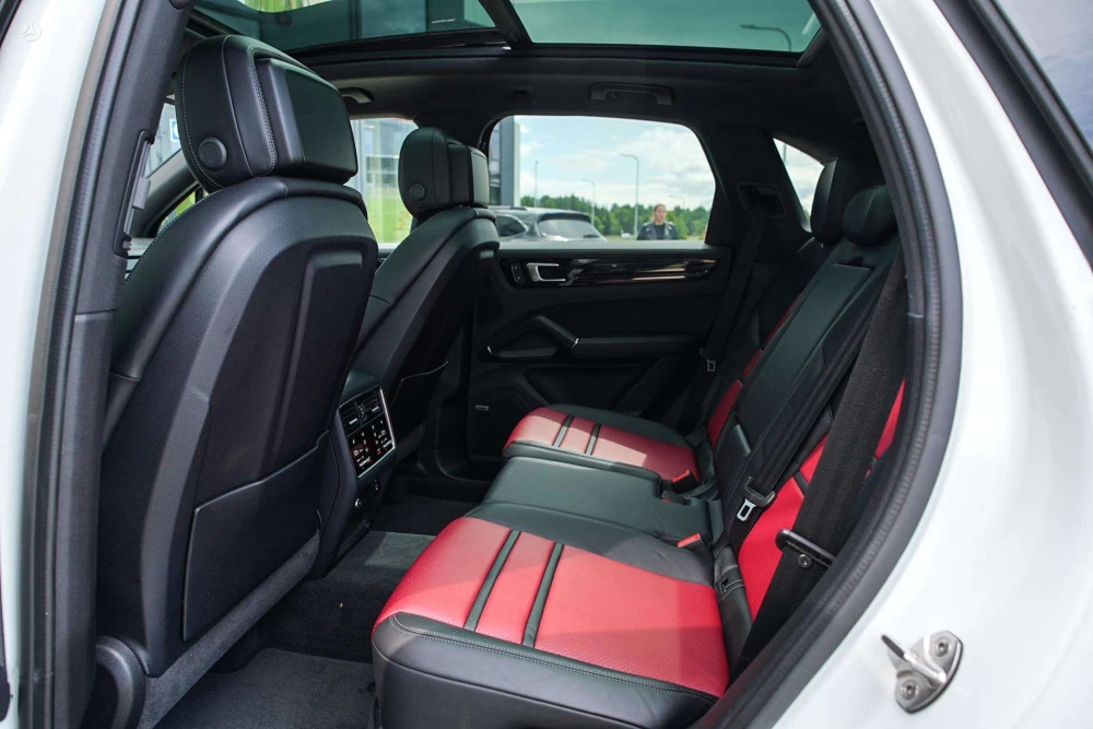 2022 Porsche Cayenne – nuotrauka 36