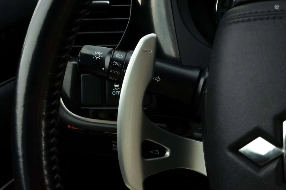 2019 Mitsubishi Outlander – nuotrauka 21