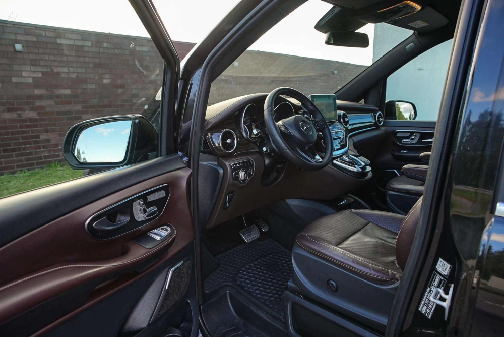 2015 Mercedes-Benz V250 – nuotrauka 28