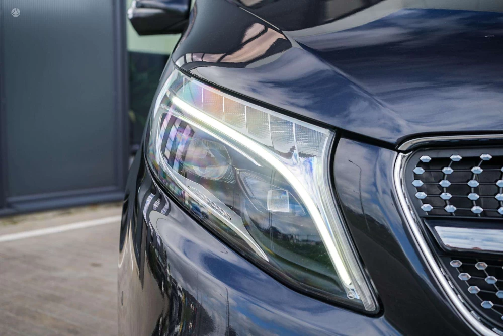 2019 Mercedes-Benz V300 – nuotrauka 5