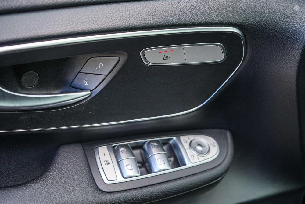 2019 Mercedes-Benz V300 – nuotrauka 30