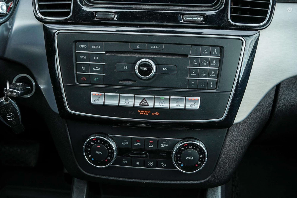 2017 Mercedes-Benz GLE350 – nuotrauka 21
