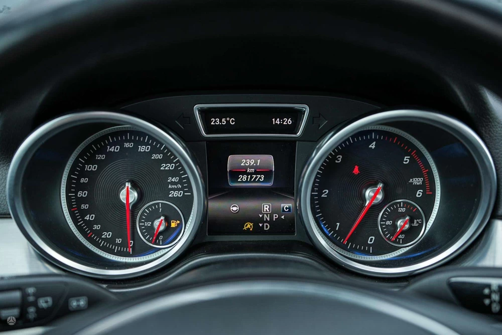 2017 Mercedes-Benz GLE350 – nuotrauka 30