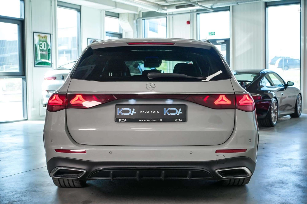 2024 Mercedes-Benz E220 – nuotrauka 11