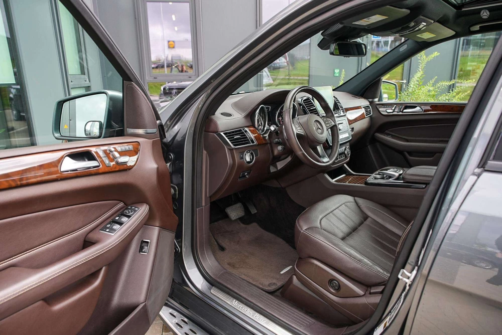 2017 Mercedes-Benz GLS450 – nuotrauka 23