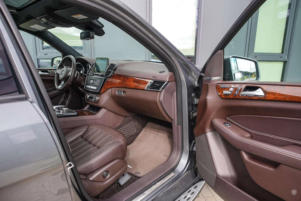 2017 Mercedes-Benz GLS450 – nuotrauka 44