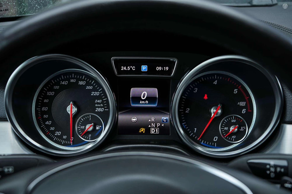 2017 Mercedes-Benz GLE Coupe 350 – nuotrauka 29