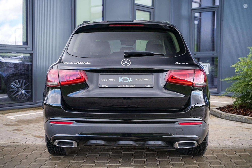 2021 Mercedes-Benz GLC300 – nuotrauka 8
