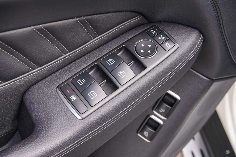 2015 Mercedes-Benz GLE Coupe 350 – nuotrauka 31
