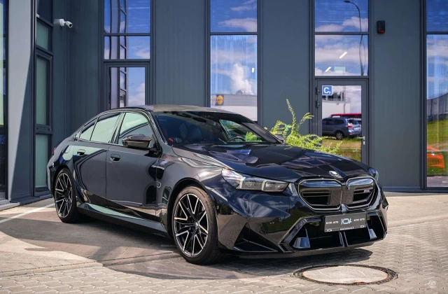 2024 BMW M5