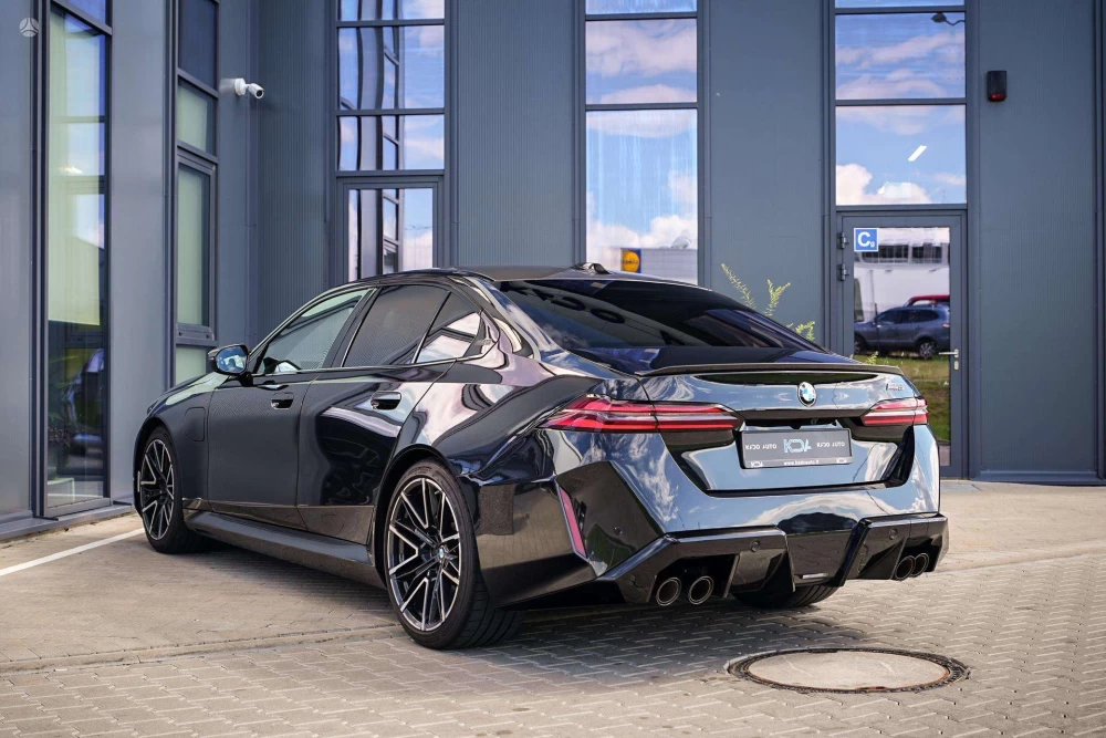 2024 BMW M5 – nuotrauka 9