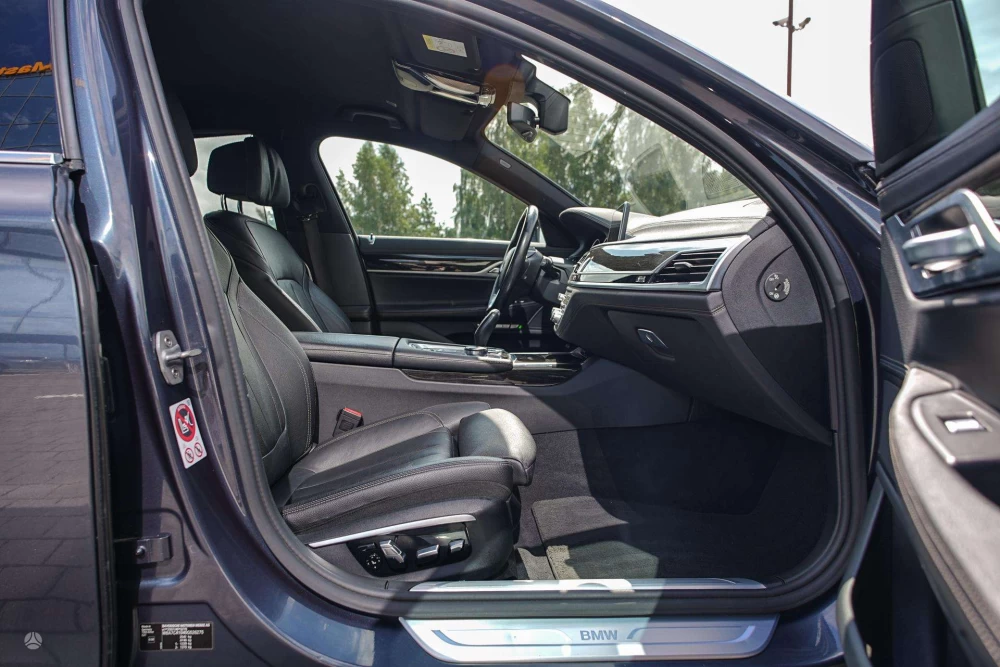 2016 BMW 730 – nuotrauka 38
