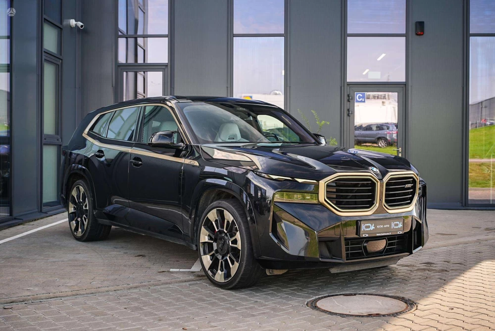 2023 BMW XM – nuotrauka 1