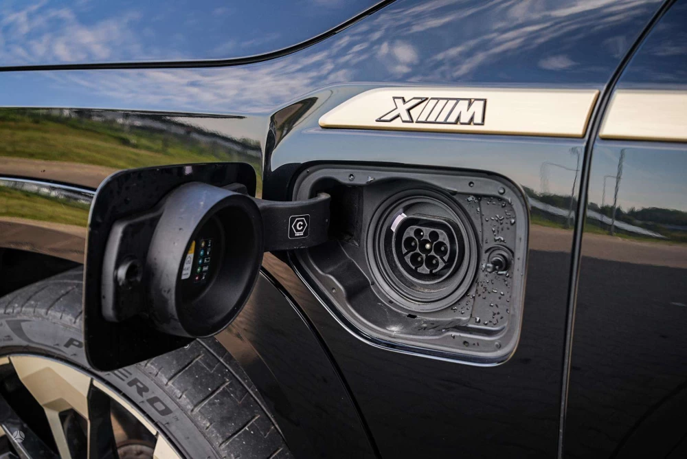 2023 BMW XM – nuotrauka 5
