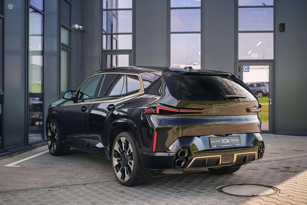 2023 BMW XM – nuotrauka 8