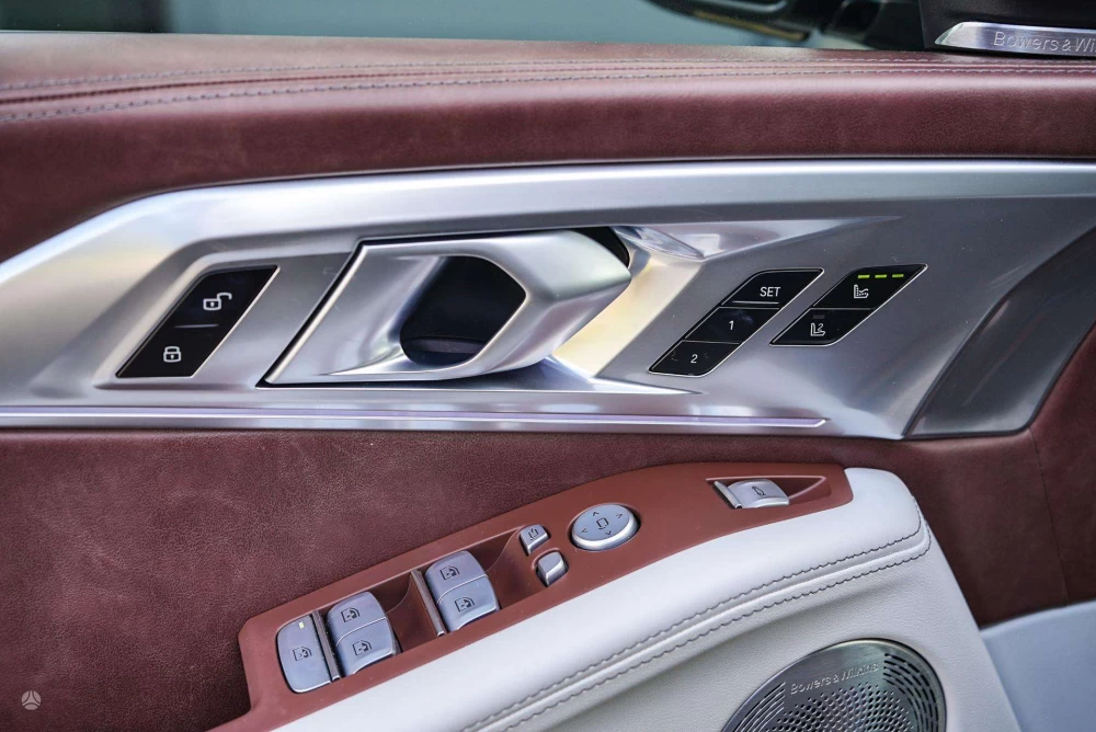 2023 BMW XM – nuotrauka 40