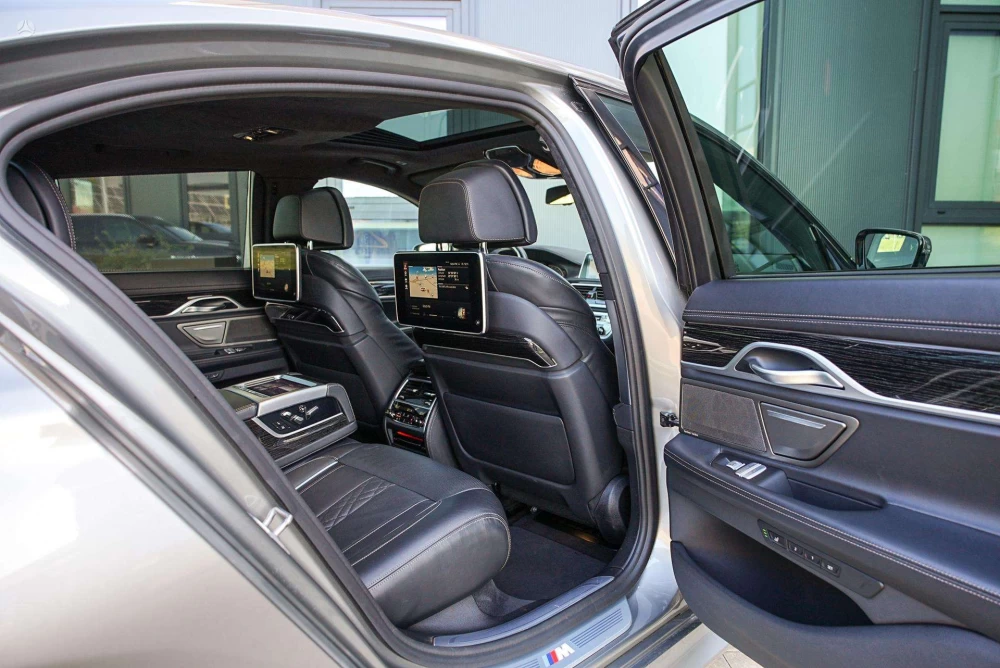 2020 BMW 730 – nuotrauka 44