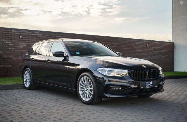 2019 BMW 520