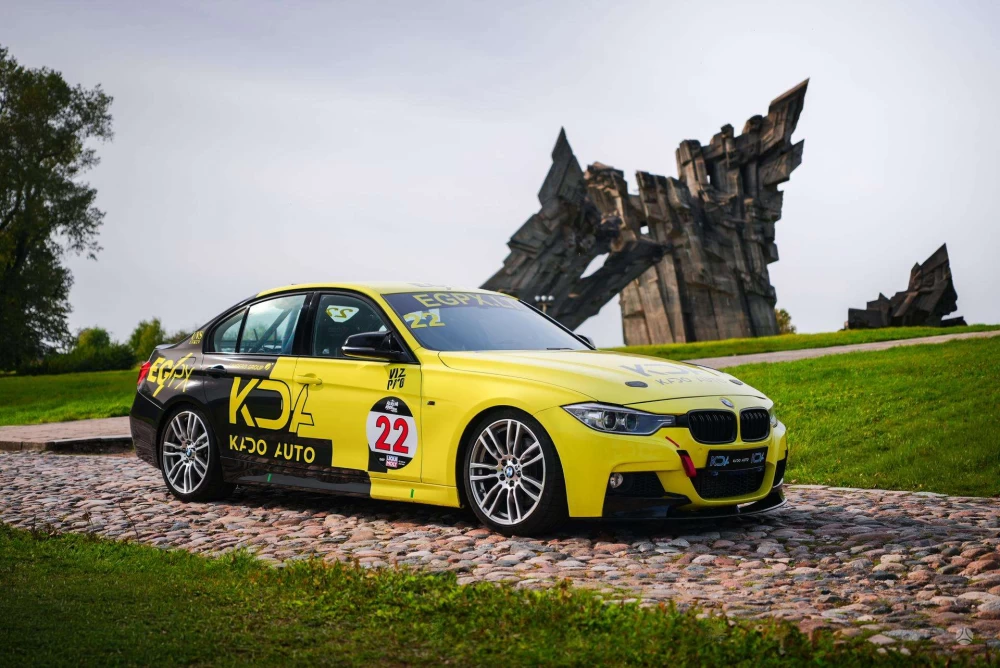 2015 BMW 335 – nuotrauka 1