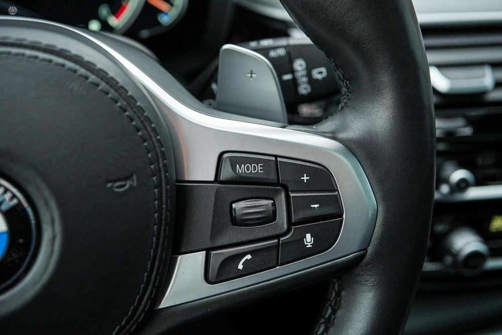 2017 BMW 530 – nuotrauka 28