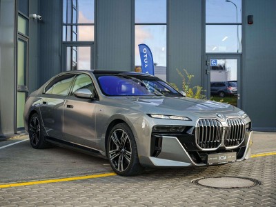 2024 BMW 750