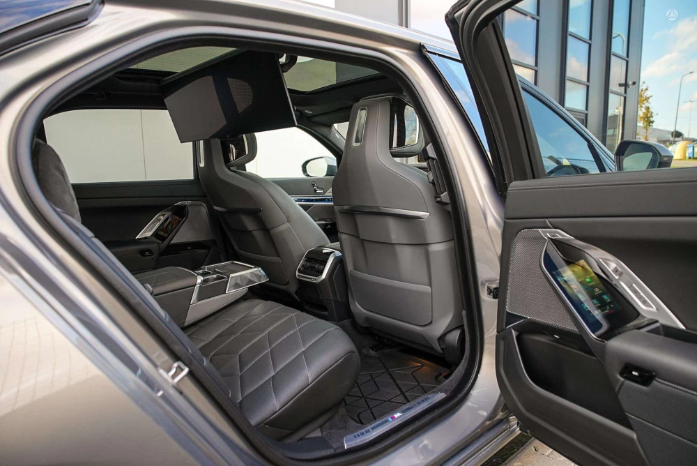 2024 BMW 750 – nuotrauka 45