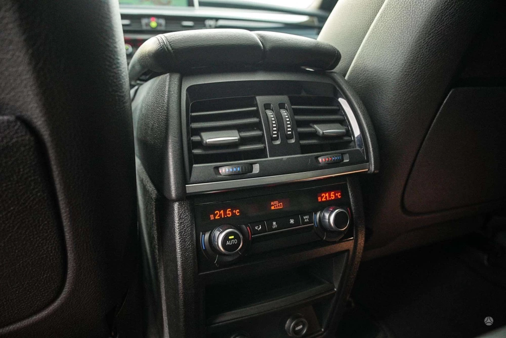 2015 BMW X6 – nuotrauka 35