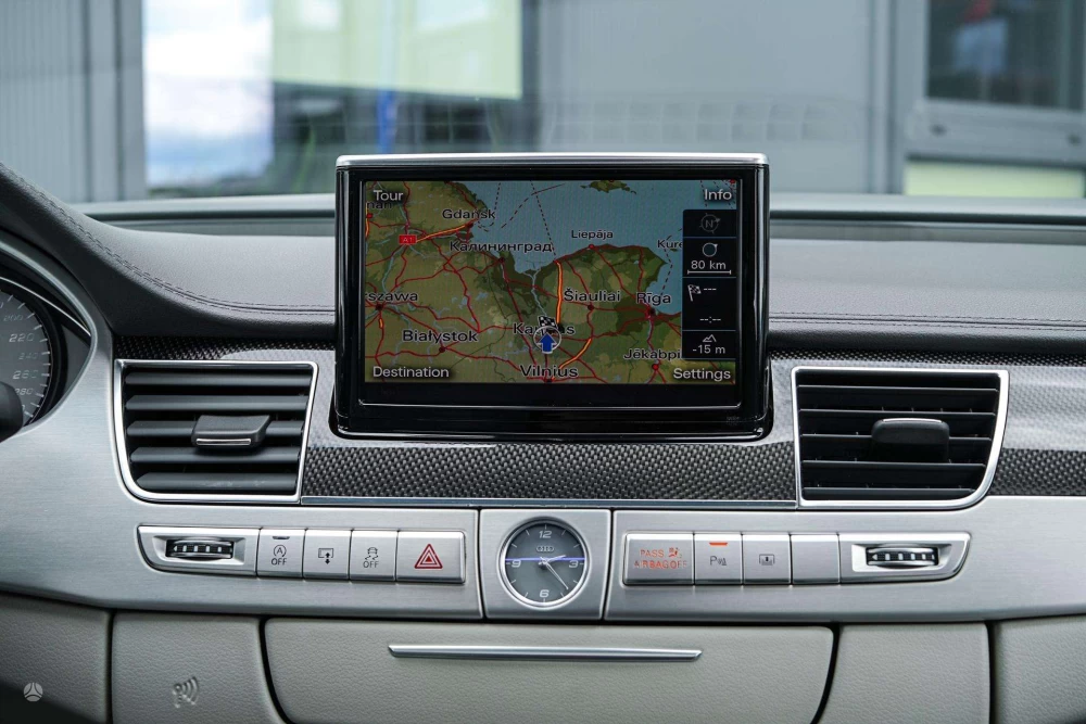 2014 Audi S8 – nuotrauka 22
