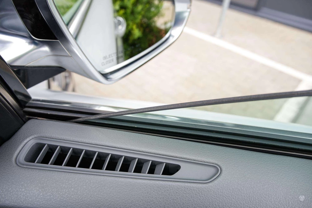2014 Audi S8 – nuotrauka 31