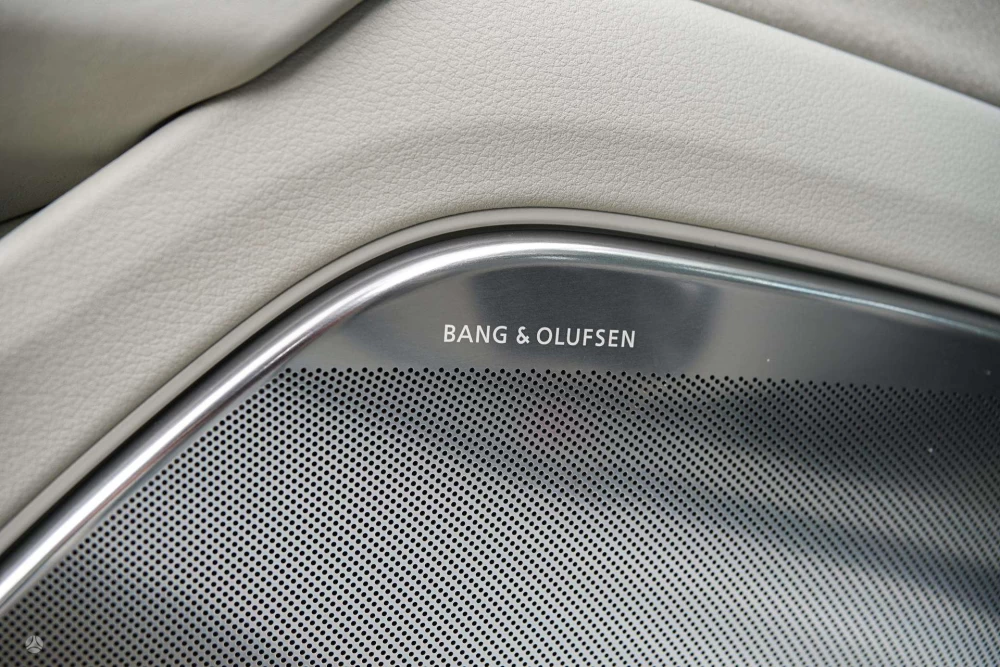 2014 Audi S8 – nuotrauka 37