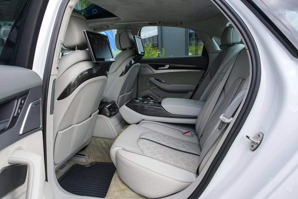 2014 Audi S8 – nuotrauka 40