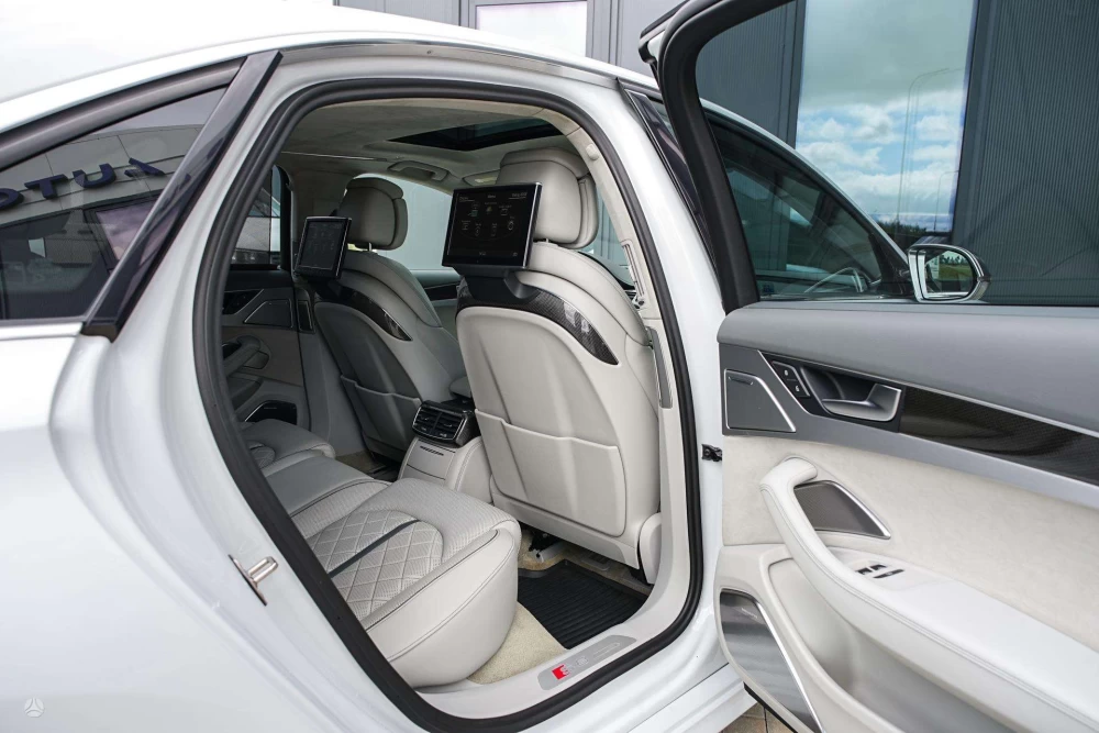 2014 Audi S8 – nuotrauka 44