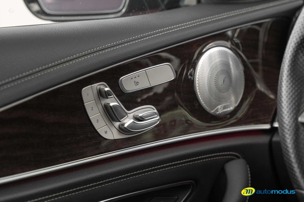2020 Mercedes-Benz E300 – nuotrauka 19