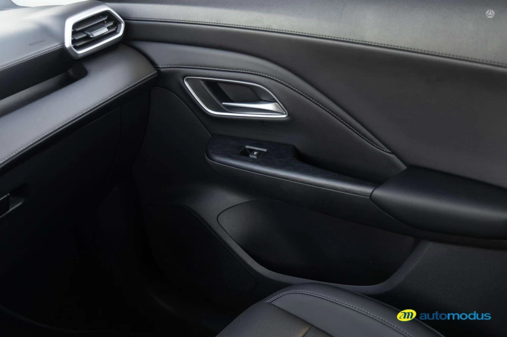 2025 MG ZS – nuotrauka 11