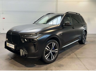 2023 BMW X7