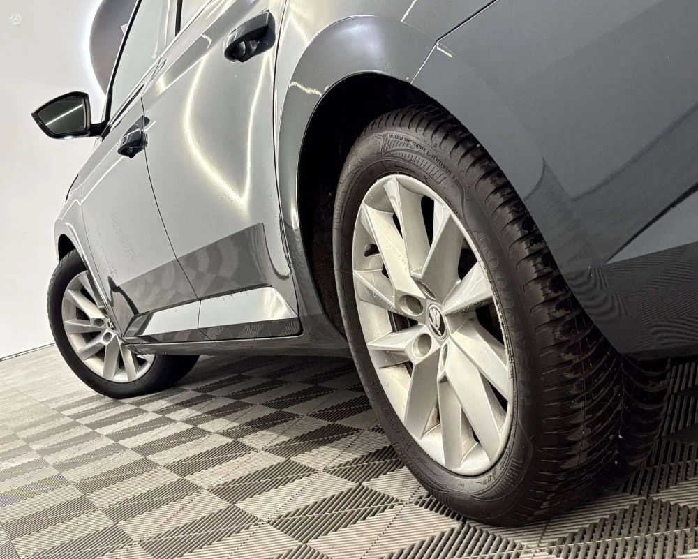 2019 Skoda Superb – nuotrauka 23